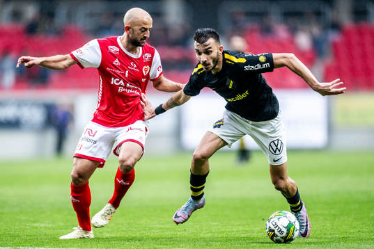 Kalmars David Kristjan Olafsson och AIKs Ioannis Pittas