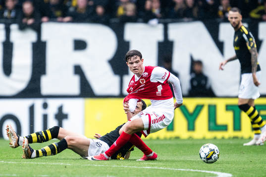 AIKs Jetmir Haliti och Kalmars Jacob Trenskow