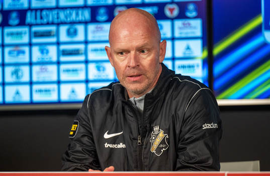 AIKs tränare Henning Berg