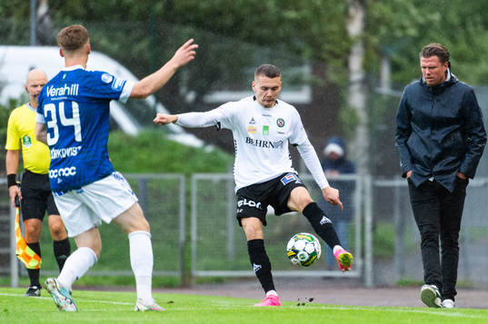 Örebros Jake Larsson och huvudtränare Christian Järdler
