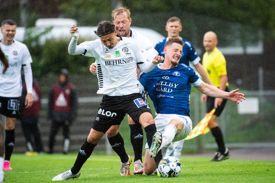 Örebros Adam Bark och Trelleborgs Markus Björkqvist