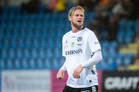 Örebros Kalle Holmberg deppar