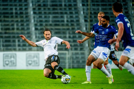 Örebros Kevin Walker mot Trelleborgs Mouhammed-Ali Dhaini
