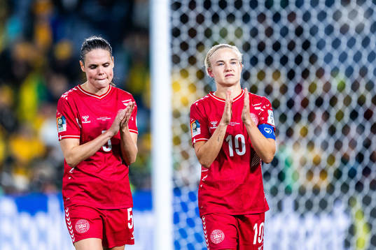 Simone Boye and Pernille Harder of Denmark looks dejected