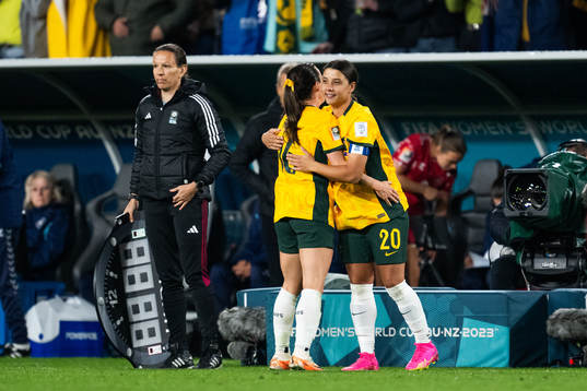 Hayley Raso of Australia is substituted off for Sam Kerr