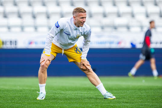 IFK Göteborgs Oscar Wendt på uppvärmningen