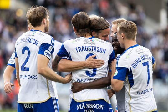 IFK Norrköpings Arnor Traustason jublar med Christoffer