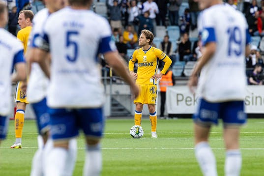 IFK Göteborgs Arbnor Mucolli deppar