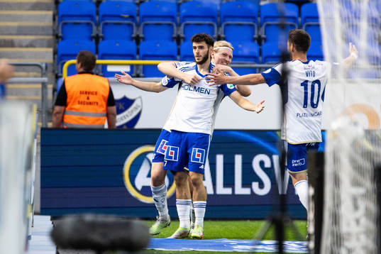 IFK Norrköpings Laorent Shabani jublar med Daniel Fritz