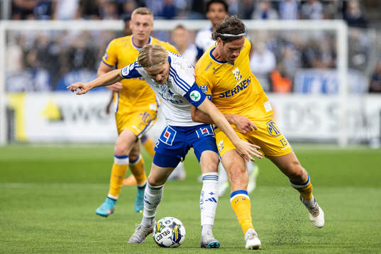 IFK Norrköpings Andri Lucas Gudjohnsen och IFK Göteborgs