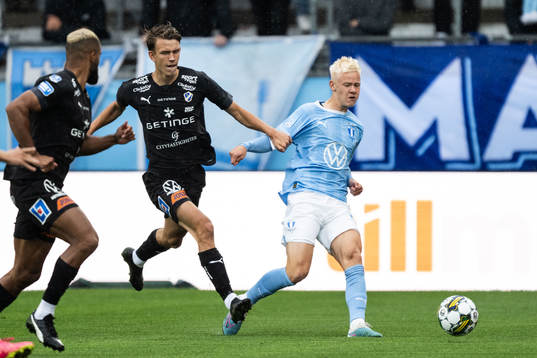Halmstads Kazper Karlsson och Malmö FFs Otto Rosengren
