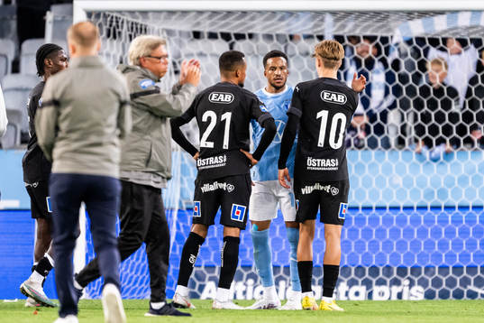 Halmstads Marcus Olsson och Erik Ahlstrand i samtal med