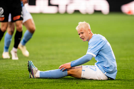Malmö FFs Otto Rosengren har ont