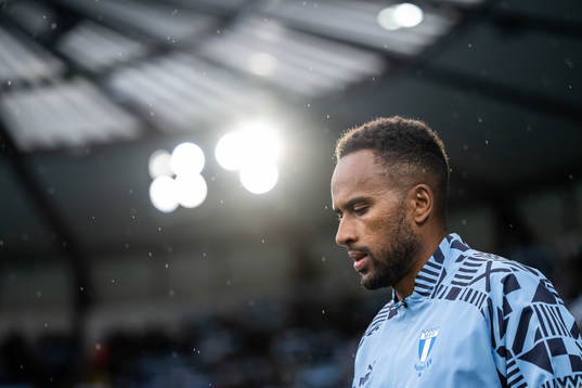 Malmö FFs Isaac Kiese Thelin gör entré