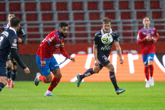 Helsingborgs Amin Al-Hamawi och Örgrytes Kevin Holmén