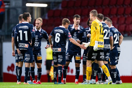 Örgrytes spelare samlas
