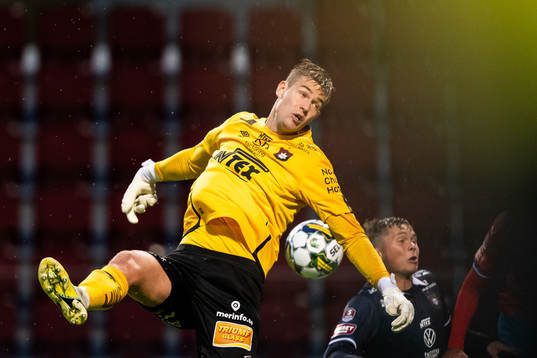 Örgrytes målvakt Mathias Nilsson