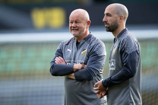 Per-Mathias Høgmo, head coach and Martin Foyston,