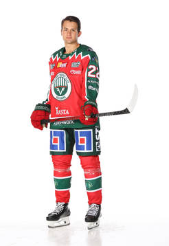Frölundas Linus Nässénposerar för ett porträtt