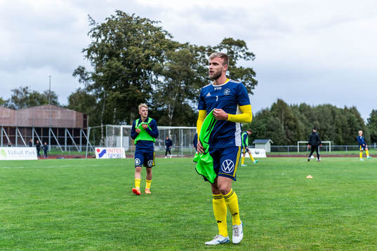 Ängelholms Robin Nilsson värmer upp