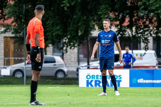 Eskilsminne IFs Fredrik Liverstam reagerar
