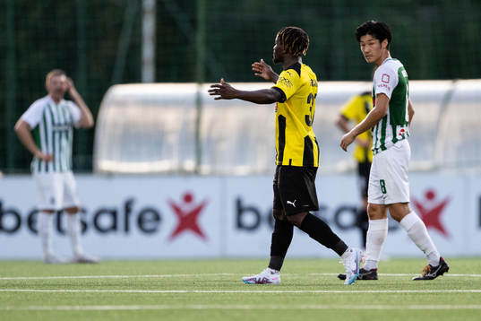 Ibrahim Sadiq of Häcken looks dejected