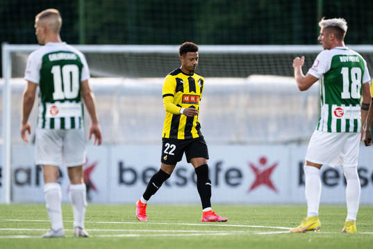 Tobias Sana of Häcken looks dejected