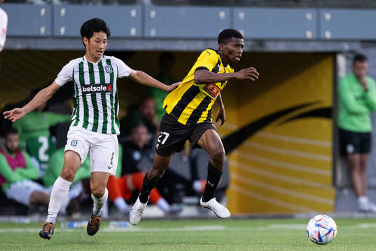Yukiyoshi Karashima of Zalgiris Vilnius and Akoua Romeo