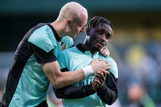 Valgeir Lunddal and Ibrahim Sadiq of Häcken