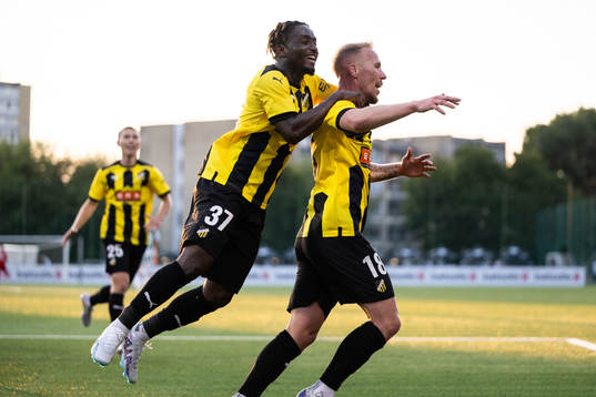 Mikkel Rygaard Jensen of Häcken celebrates with Ibrahim