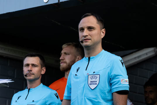Referee Mykola Balakin