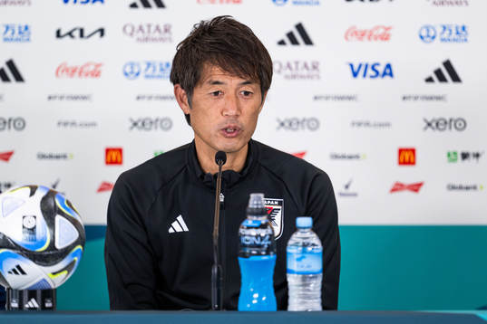 Head coach Ikeda Futoshi of the Japanese women's national