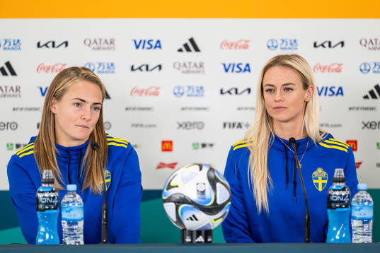Magdalena Eriksson and Amanda Ilestedt of the Swedish