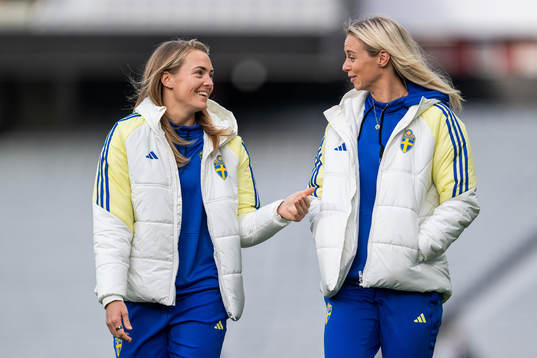 Magdalena Eriksson and Amanda Ilestedt of the Swedish