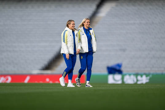 Magdalena Eriksson and Amanda Ilestedt of the Swedish