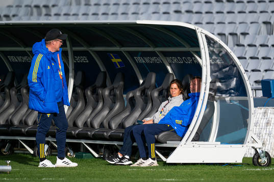 Goalkeeper coach Leif Troedsson and head coach Peter