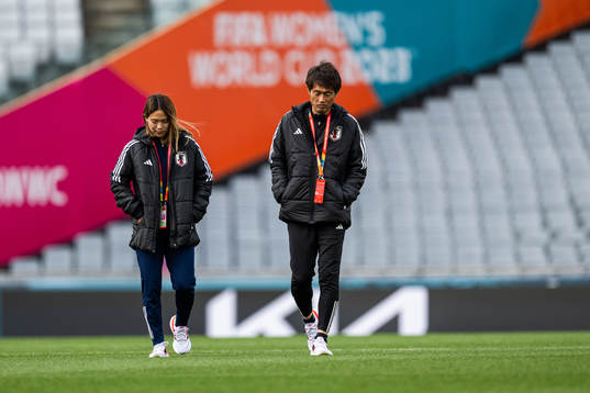 Fuka Nagano and head coach Ikeda Futoshi of the Japanese