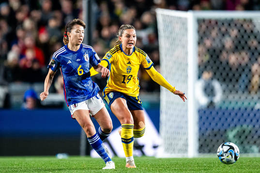 Hina Sugita of Japan and Johanna Rytting Kaneryd of Sweden