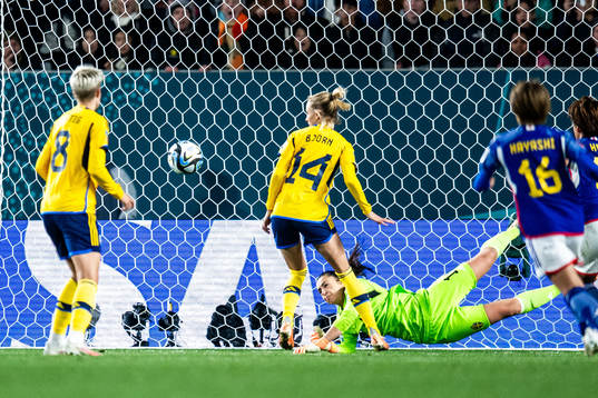 Goalkeeper Zecira Musovic of Sweden