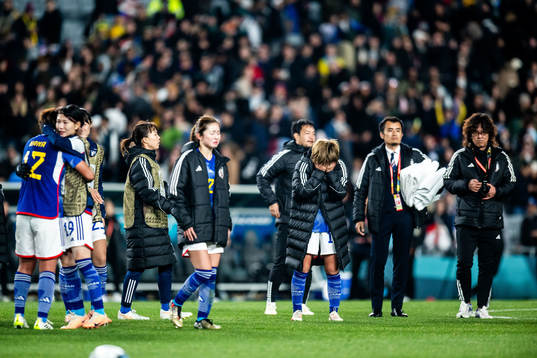 Players of Japan looks dejected