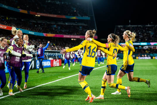 Filippa Angeldahl, Kosovare Asllani and Amanda Ilestedt of