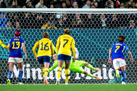 Goalkeeper Zecira Musovic of Sweden