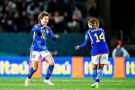 Honoka Hayashi and Yui Hasegawa of Japan celebrates