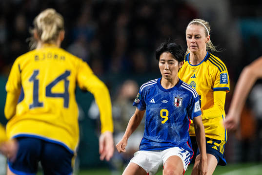 Riko Ueki of Japan and Amanda Ilestedt of Sweden
