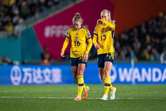 Filippa Angeldahl and Amanda Ilestedt of Sweden