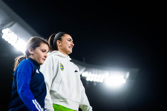 goalkeeper Zecira Musovic of Sweden