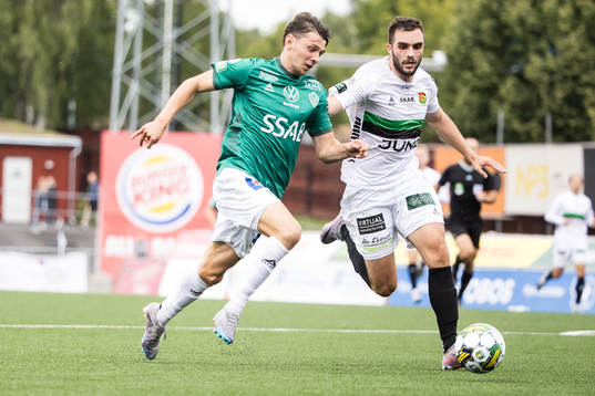 Brages Pontus Jonsson och GAISs Egzon Binaku