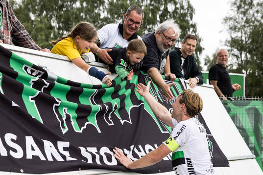 Bläddra bland fler bilder av Fotboll, Superettan, Brage - GAIS
