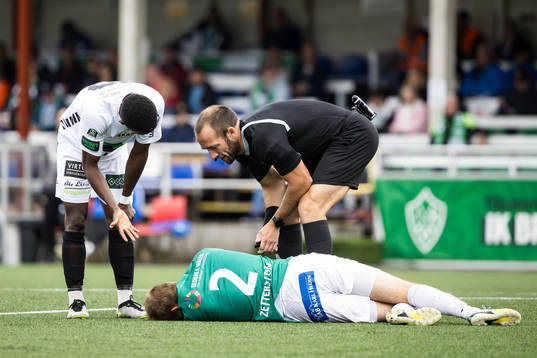 Brages Alexander Zetterström och GAIS Richard Emeka Friday