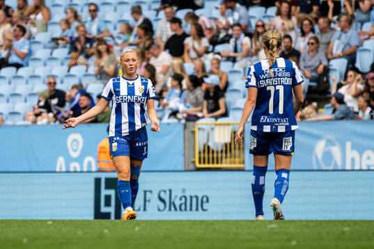IFK Göteborgs Ebba Fjordskär och Isabella Svanström
